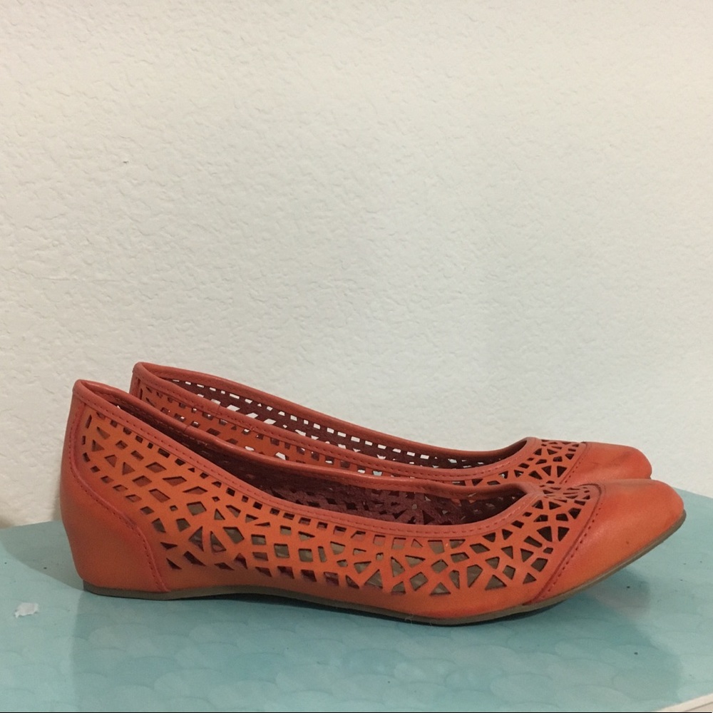 Coral lace ballet flat shoes